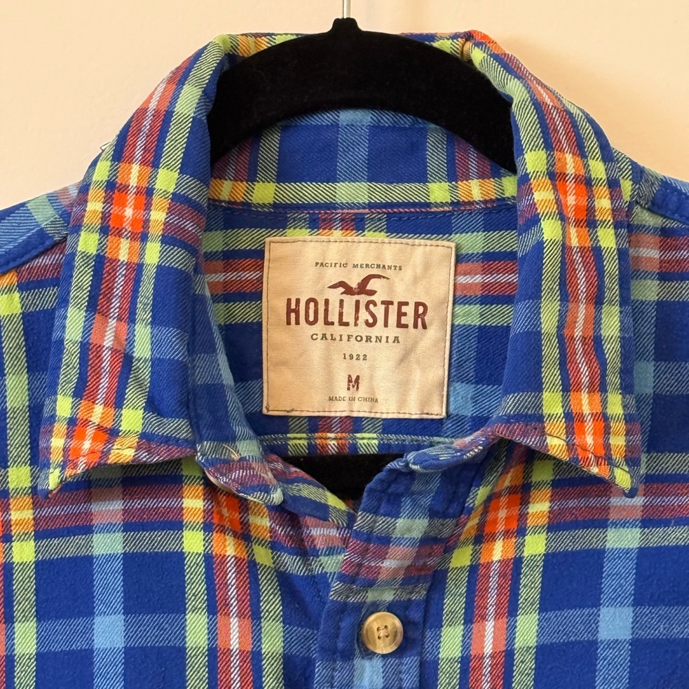 Hollister Men’s Classic Flannel Shirt – Blue Multi Plaid – Size M